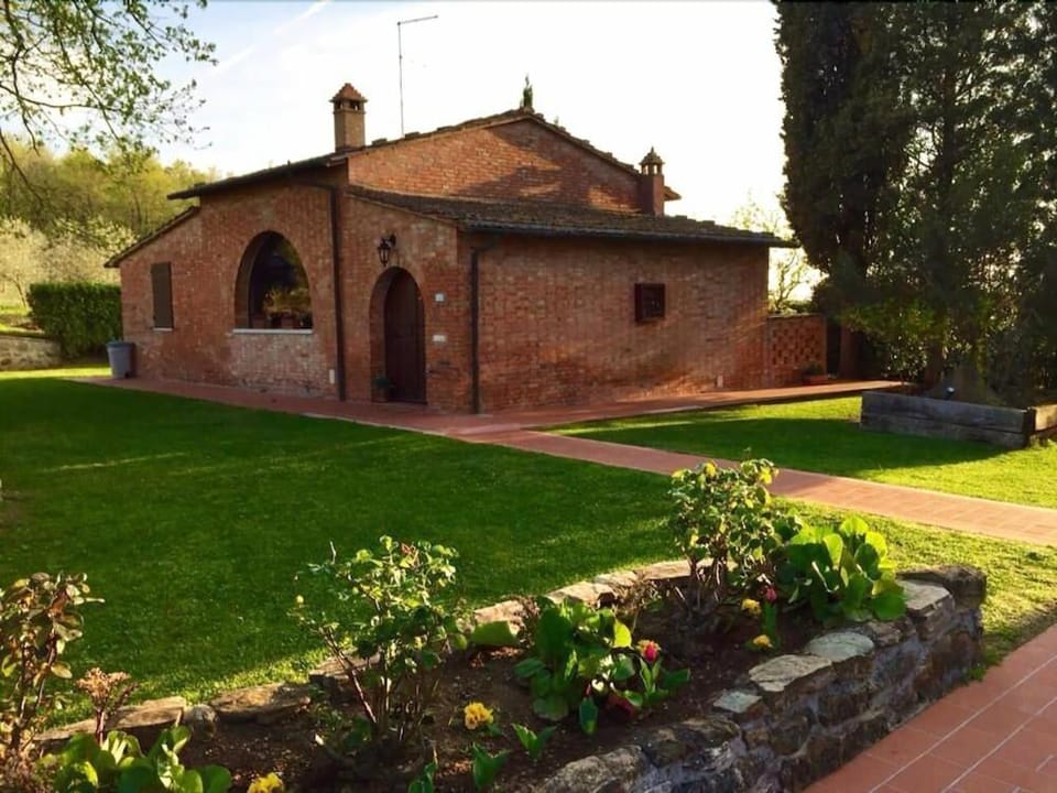 Property building, Garden