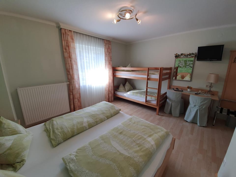 Photo of the whole room, bunk bed