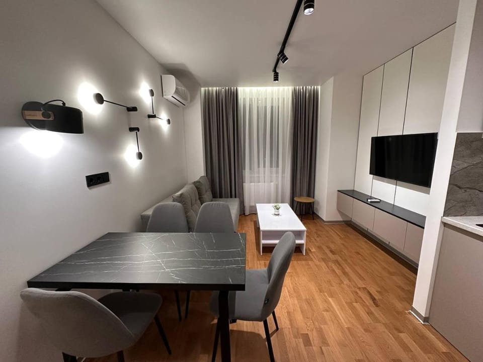 TV and multimedia, Kitchen or kitchenette, Seating area, hair dresser, minibar