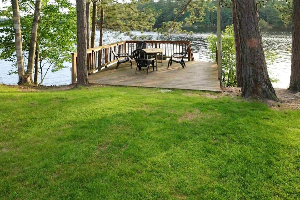 Kape Eagle Lodge House in Wisconsin