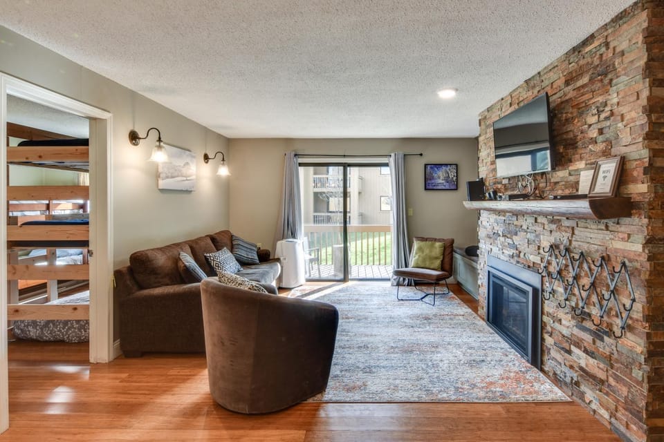 Golf & Adventure! Condo 2 Mi to Dtwn Ellicottville House in Cattaraugus