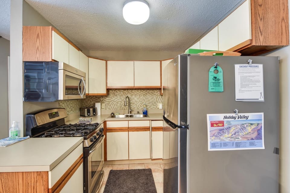 Golf & Adventure! Condo 2 Mi to Dtwn Ellicottville House in Cattaraugus