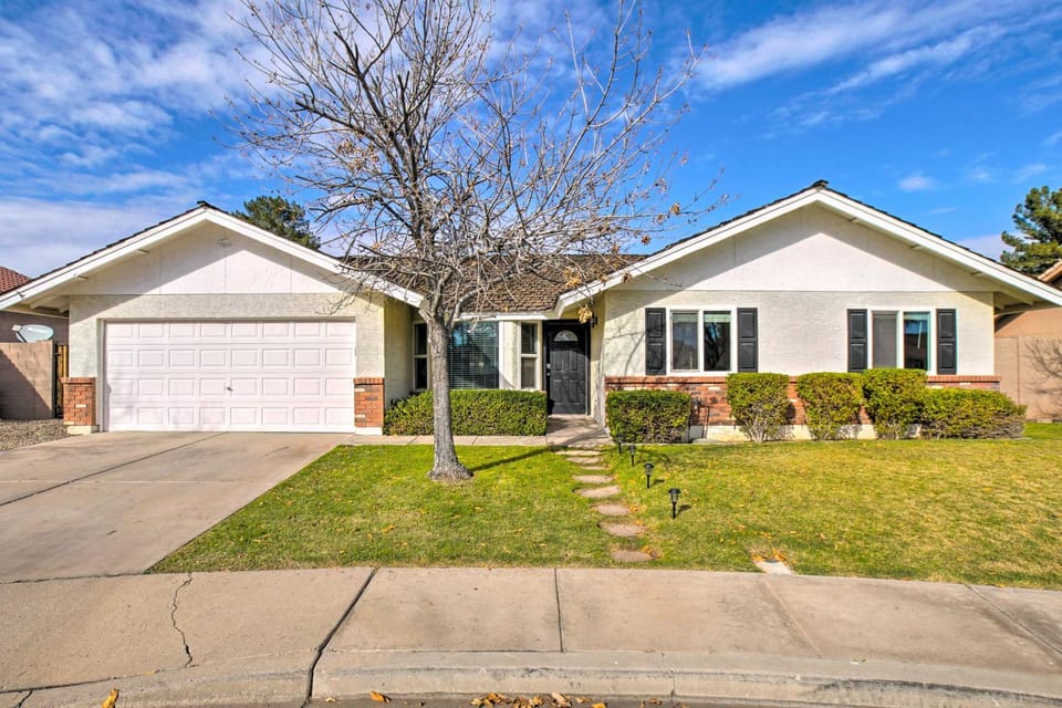 Near Golf & Entertainment! Gilbert Family Getaway House in Gilbert