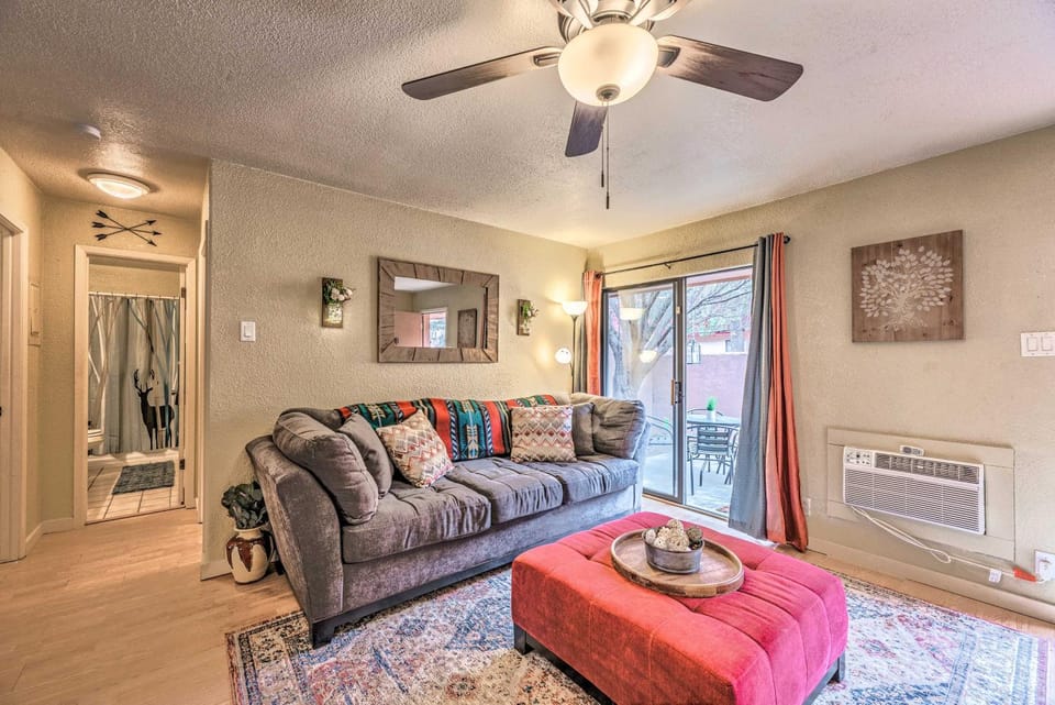 Pet-Friendly Condo - 2 Mi to Ruidoso Downs! House in Ruidoso