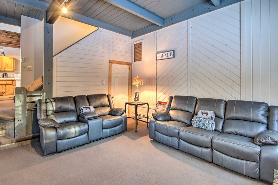 Inviting Countryside Home: 4 Mi to Long Lake! House in Harrison