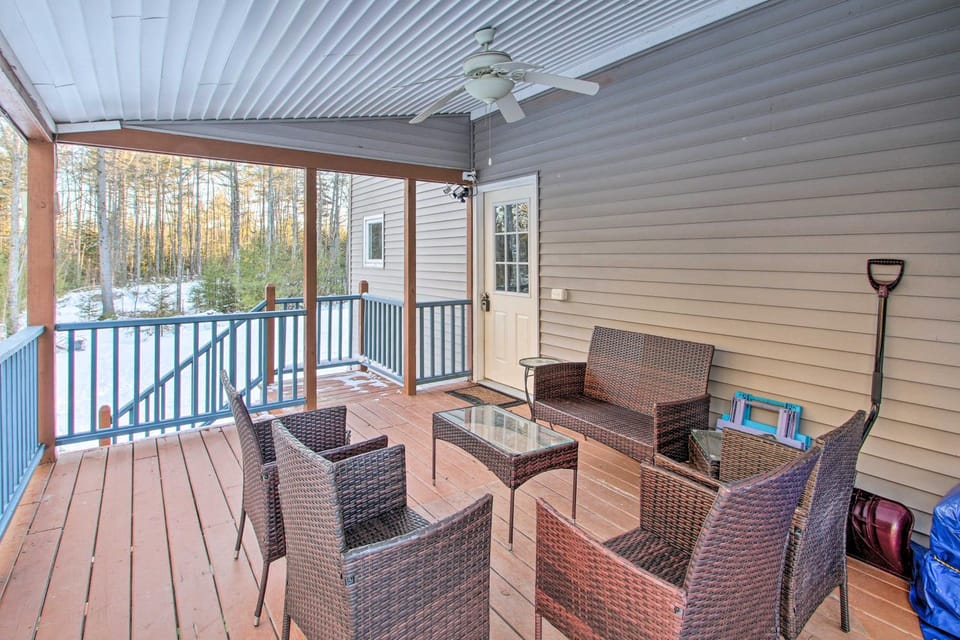 Inviting Countryside Home: 4 Mi to Long Lake! House in Harrison