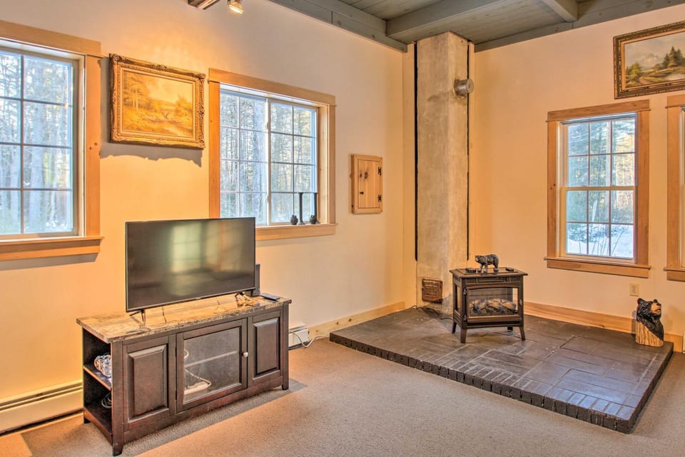 Inviting Countryside Home: 4 Mi to Long Lake! House in Harrison