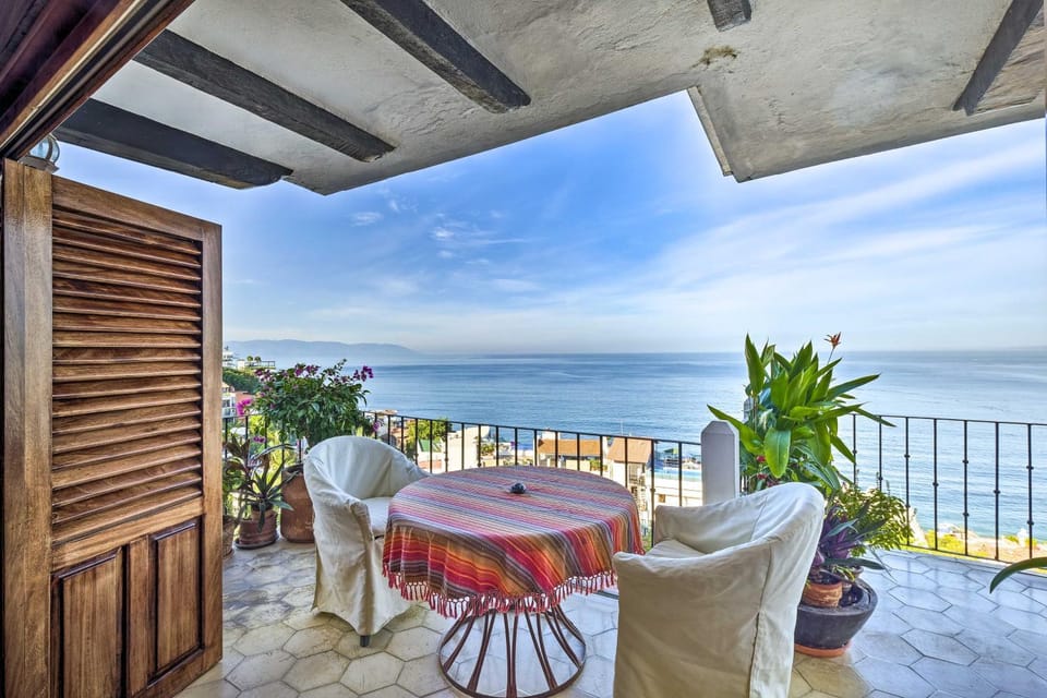 Mid-Century Modern Condo w/ Patio & Ocean Views! House in Puerto Vallarta