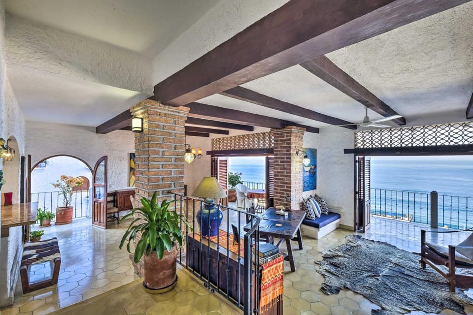 Mid-Century Modern Condo w/ Patio & Ocean Views! House in Puerto Vallarta