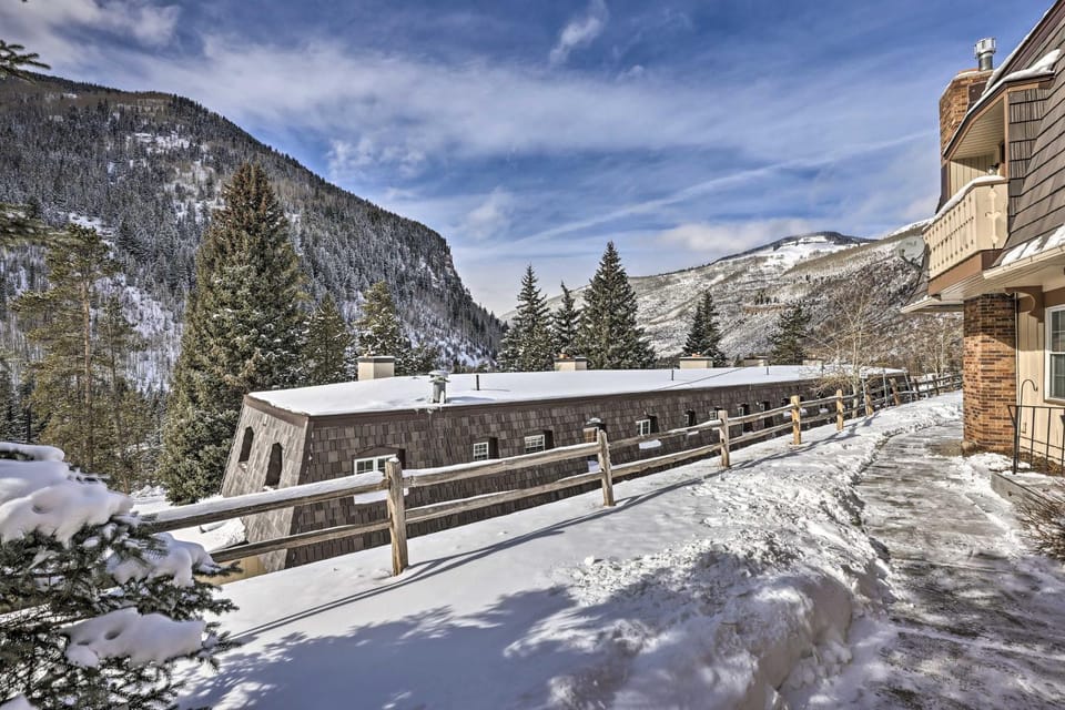 Prime East Vail Condo: Mountain Meets Modern! House in Vail