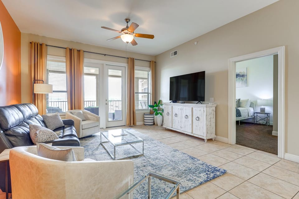 Lake LBJ Condo with Private Balcony, Lake Views Apartment in Lake Lyndon B Johnson