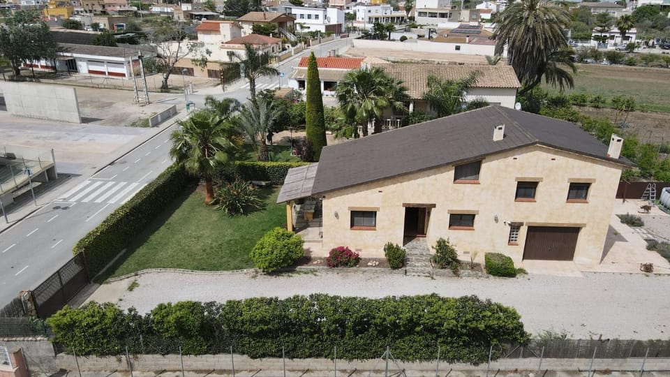 Lo Guaret. House in Montsià