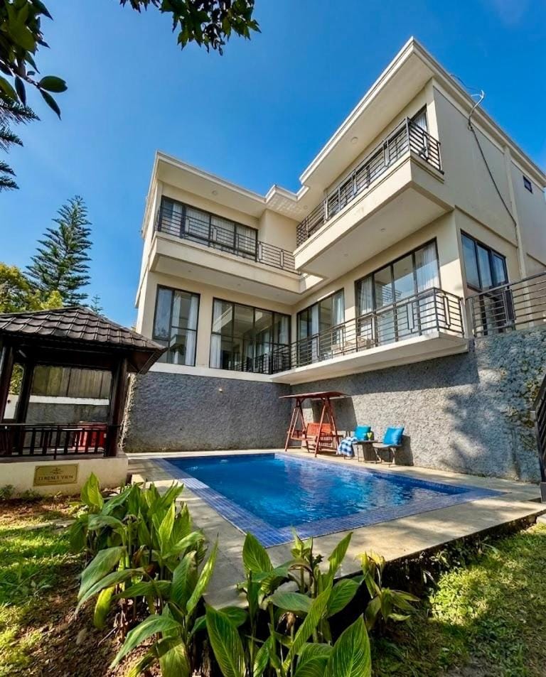 AL Jumeirah Resort Puncak Villa in Cisarua