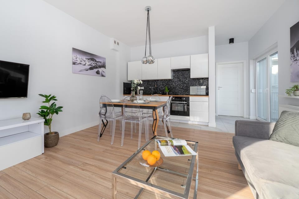 TV and multimedia, Kitchen or kitchenette, Living room, Seating area, Dining area, pet friendly, stove
