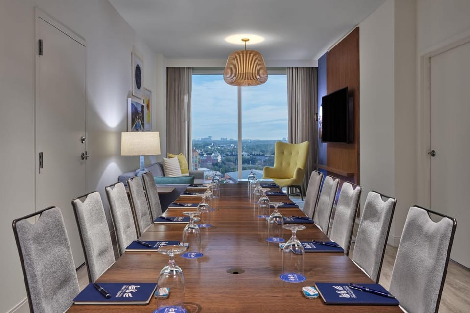 Meeting/conference room