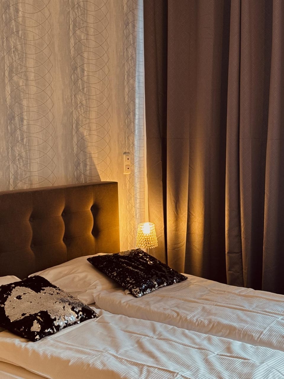 Six! Eat Work Sleep Hotel in Brühl