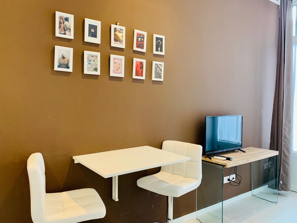 Comfortable studio in via Stromboli Apartment in Milan