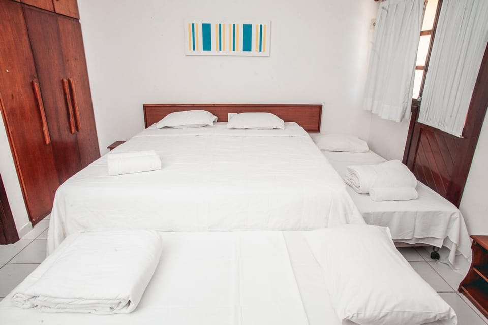 Bed, Photo of the whole room, towels