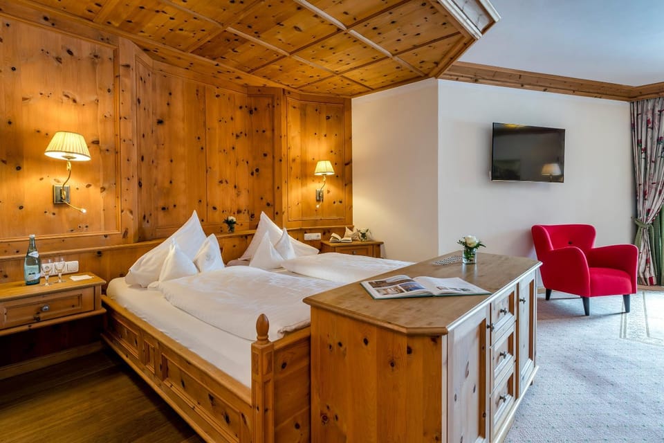 Bed, Photo of the whole room