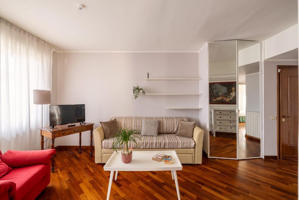 Seating area, air conditioner