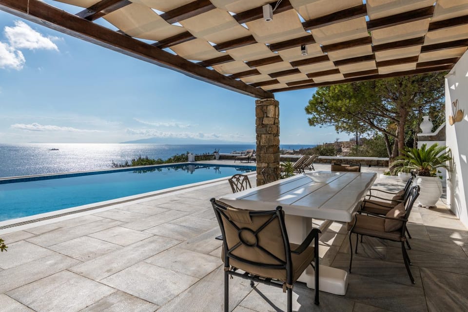 Balcony/Terrace, Balcony/Terrace, Sea view, Swimming pool