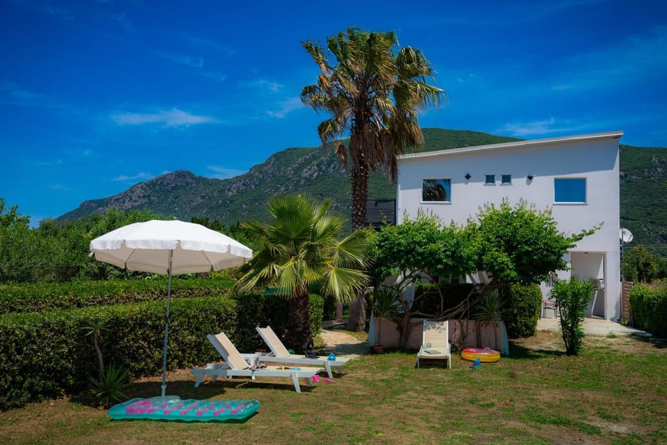 Property building, Garden, Garden, Beach, Garden view, Garden view, Sea view, Sunrise, Sunset