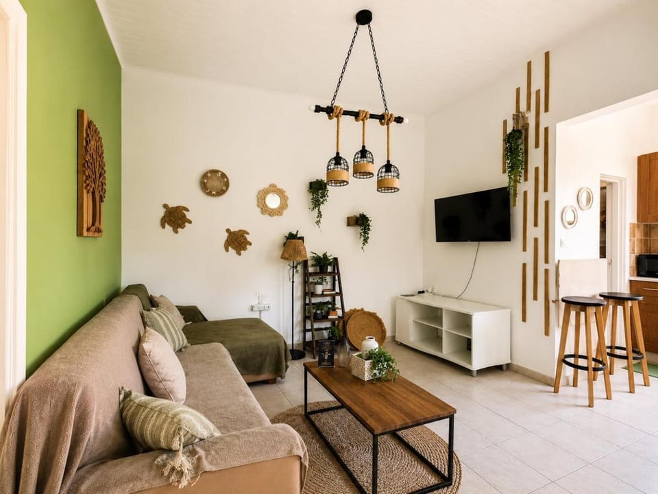 Kanouli Beach Apartment House in Peloponnese, Western Greece and the Ionian