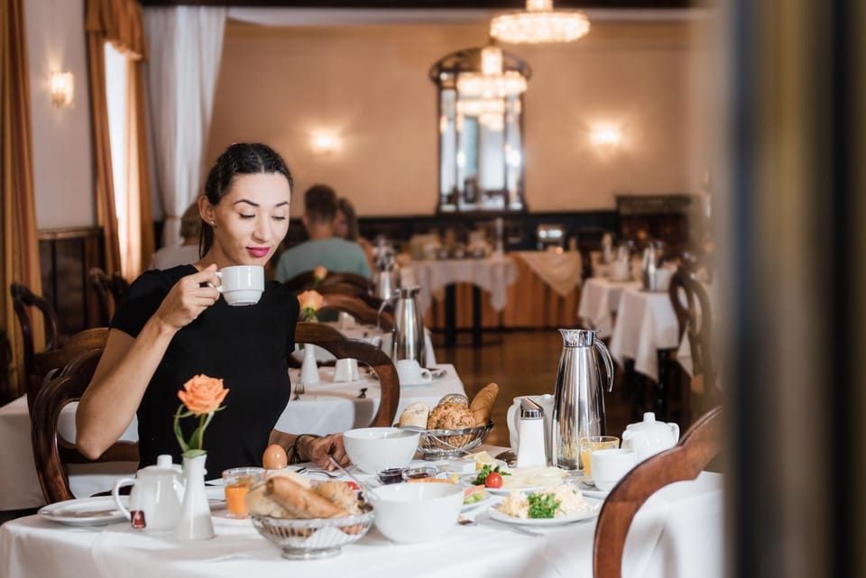 People, Breakfast, Continental breakfast, Buffet breakfast