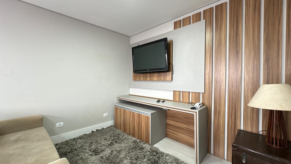 TV and multimedia, Living room, Seating area, hair dresser