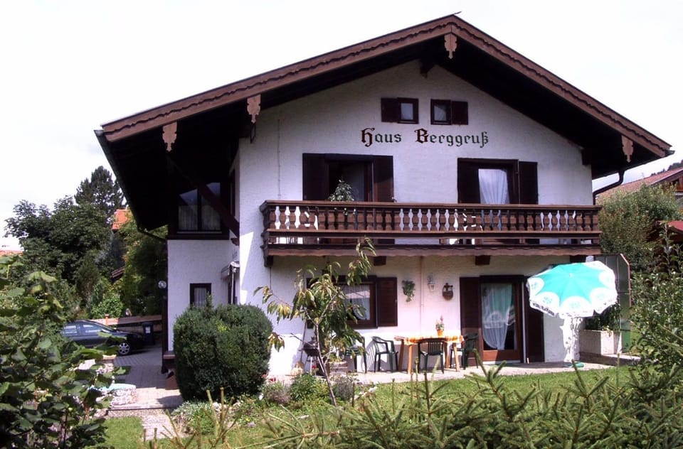 Haus Berggruß inkl. Chiemgaukarte Apartment in Ruhpolding