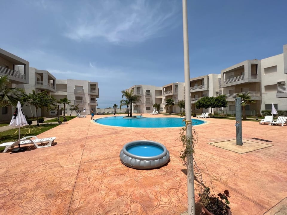 Property building, Swimming pool