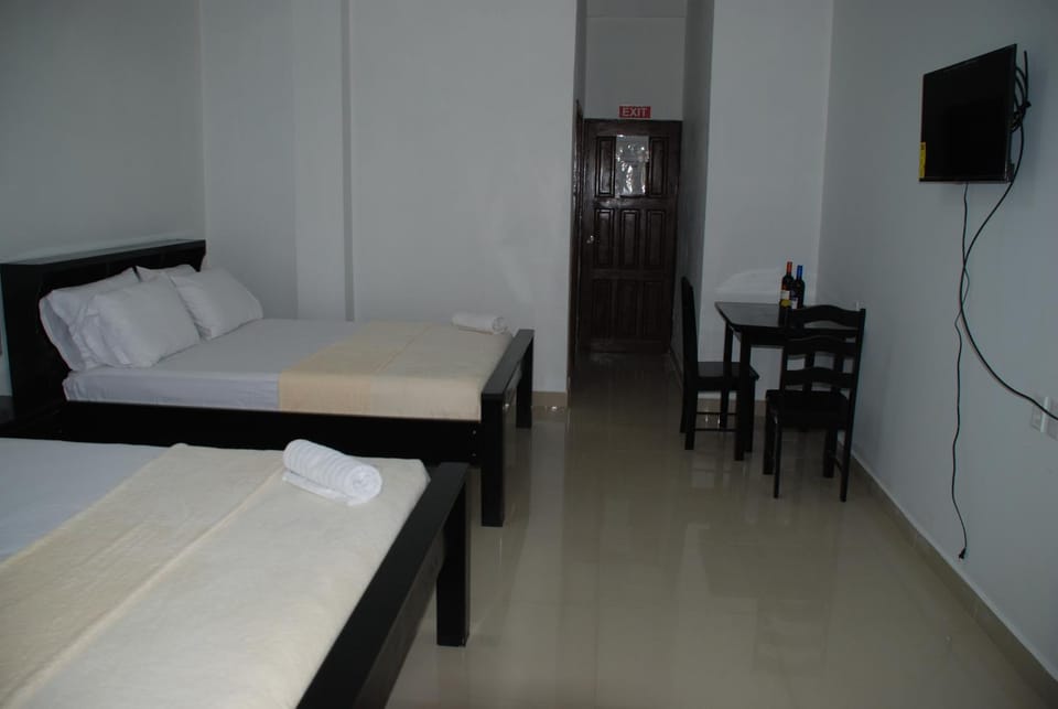 Hotel Coastalbay 2 & Golf Cart Rental Hotel in San Pedro
