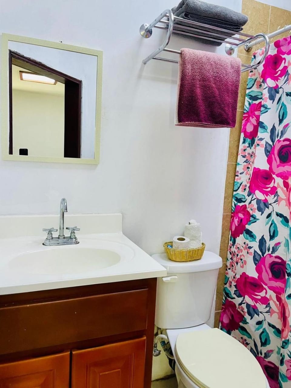 Hotel Coastalbay 2 & Golf Cart Rental Hotel in San Pedro