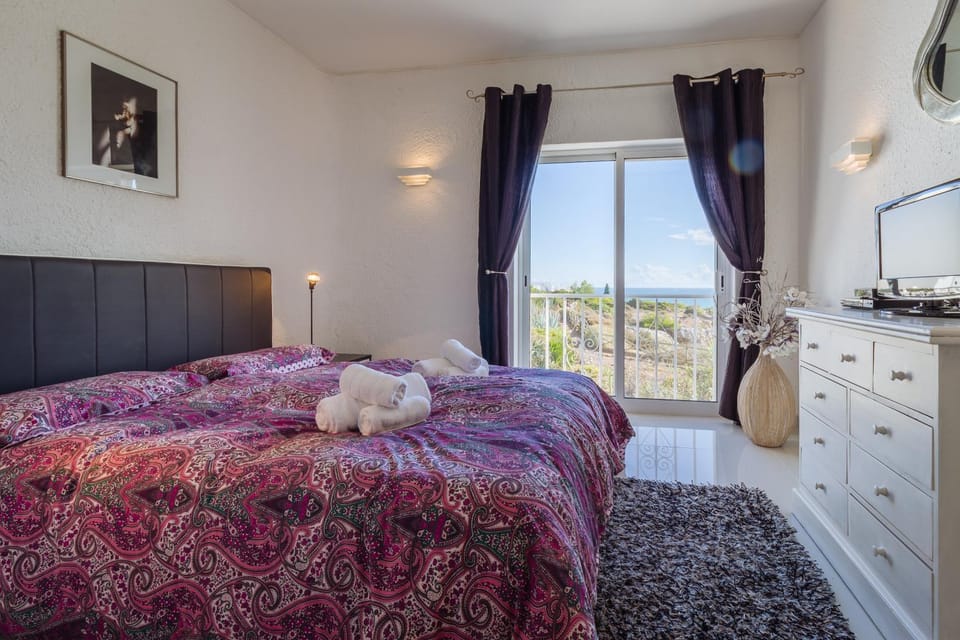 Bedroom, Sea view