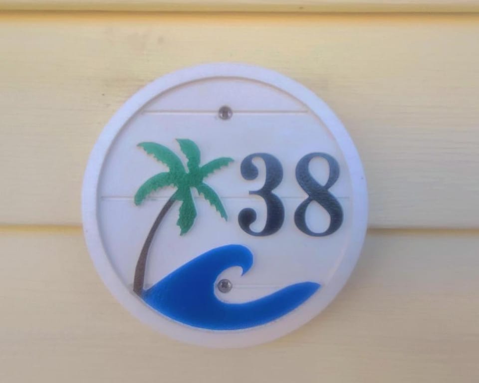 Beautiful Views And Just Steps To The Beach - #38 Sleeps 7 House in West Beach