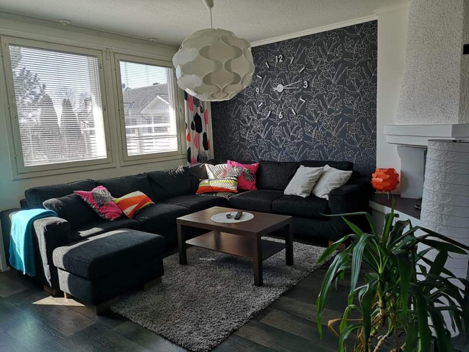 SARA - Modern Row Aprt with Sauna - 24h Check-in Apartment in Finland