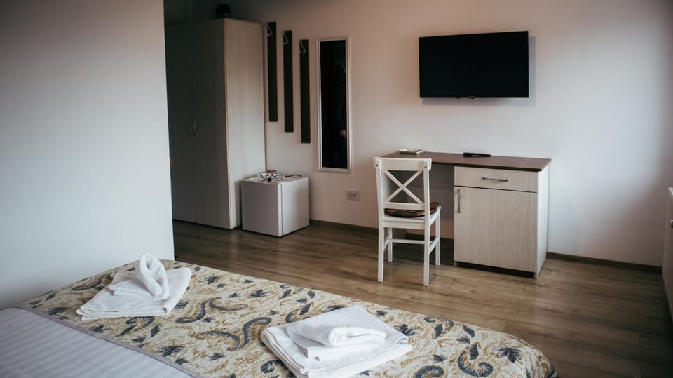 AristoCat Hotels Rasnov Bed and Breakfast in Brașov County