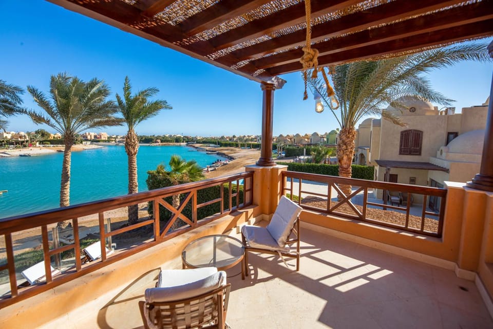 Natural landscape, View (from property/room), Balcony/Terrace