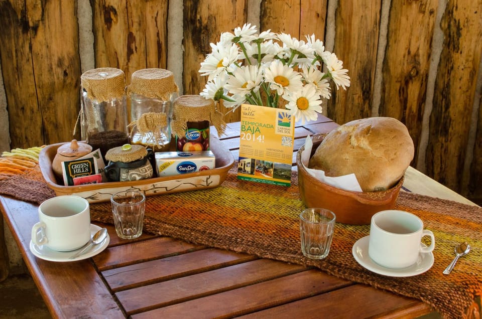 Coffee/tea facilities, Continental breakfast