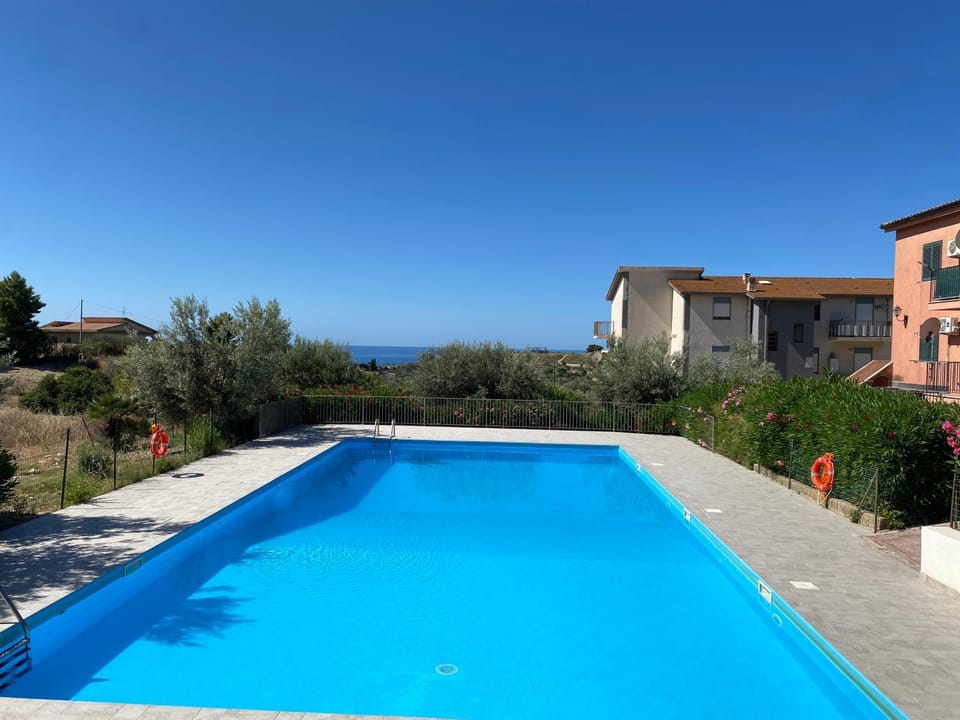 Apartment - Sleeps 3 & swimming pool Apartment in Realmonte