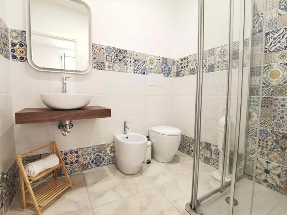 Shower, Toilet, Bathroom, bidet