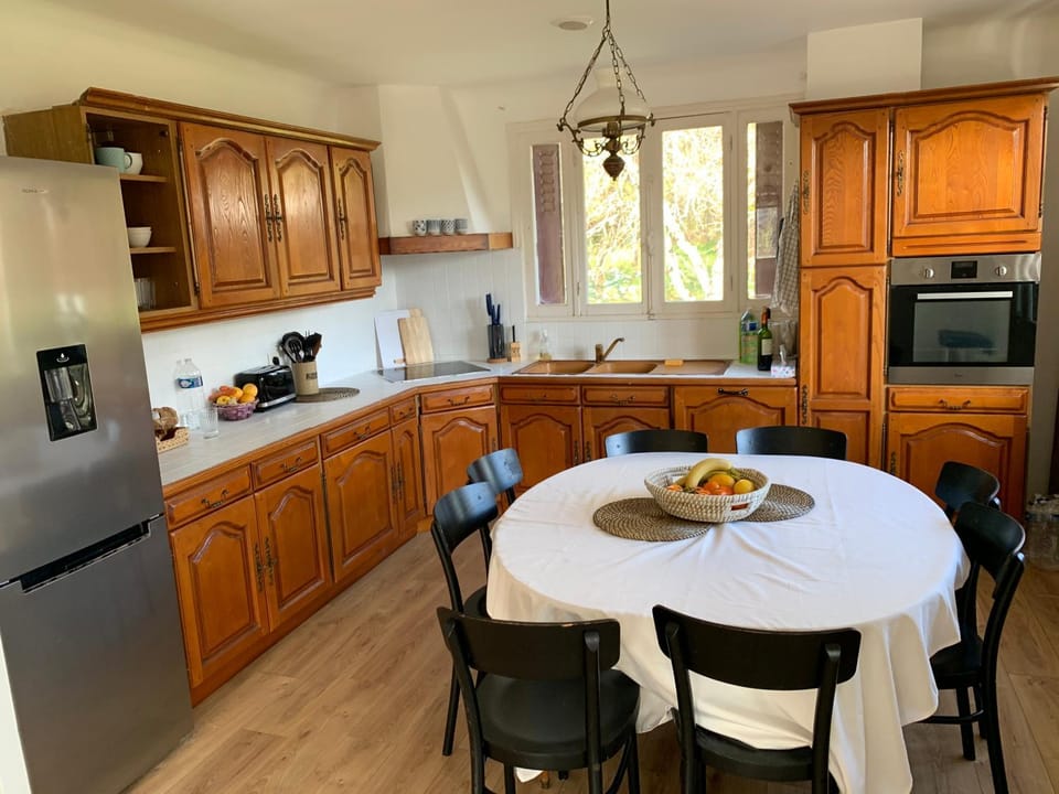 Coffee/tea facilities, Kitchen or kitchenette, Dining area, dishwasher, minibar, pet friendly, toaster