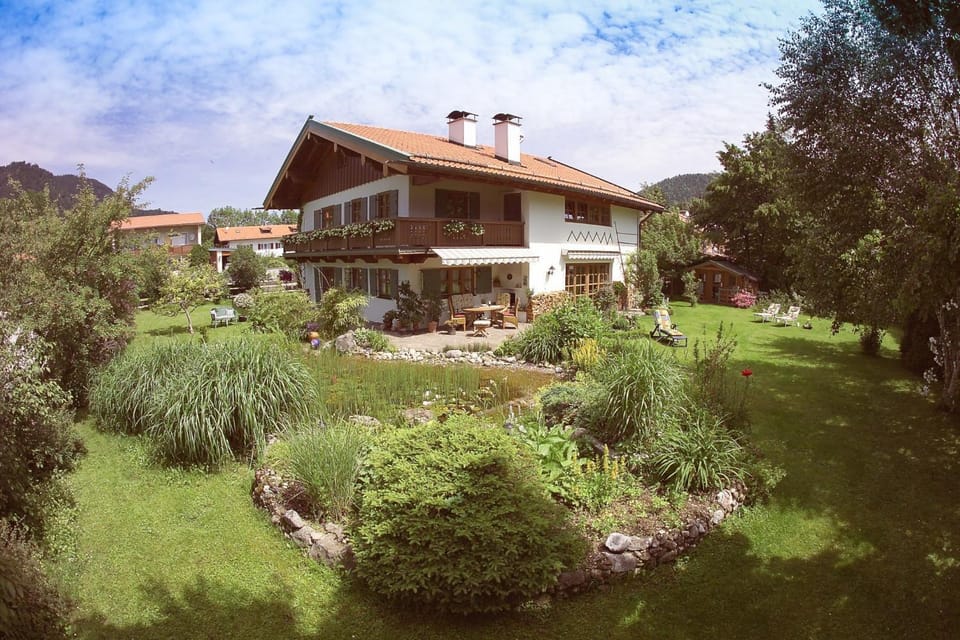 Haus Gstatter inkl. Chiemgaukarte Apartment in Ruhpolding