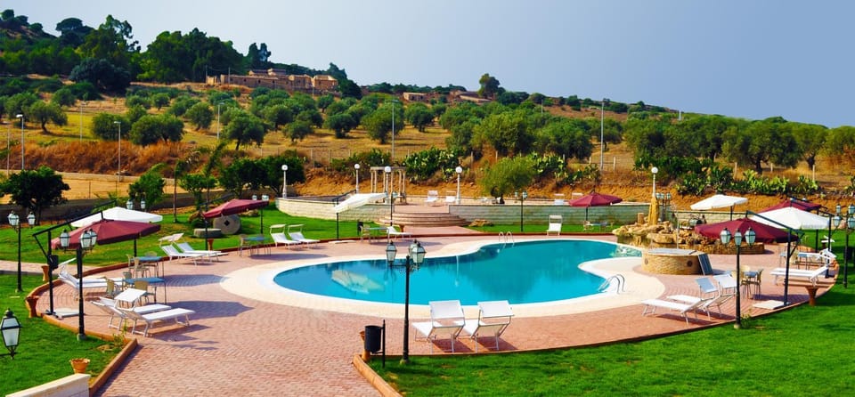 Nearby landmark, Day, Natural landscape, Garden, Mountain view, Pool view, Swimming pool