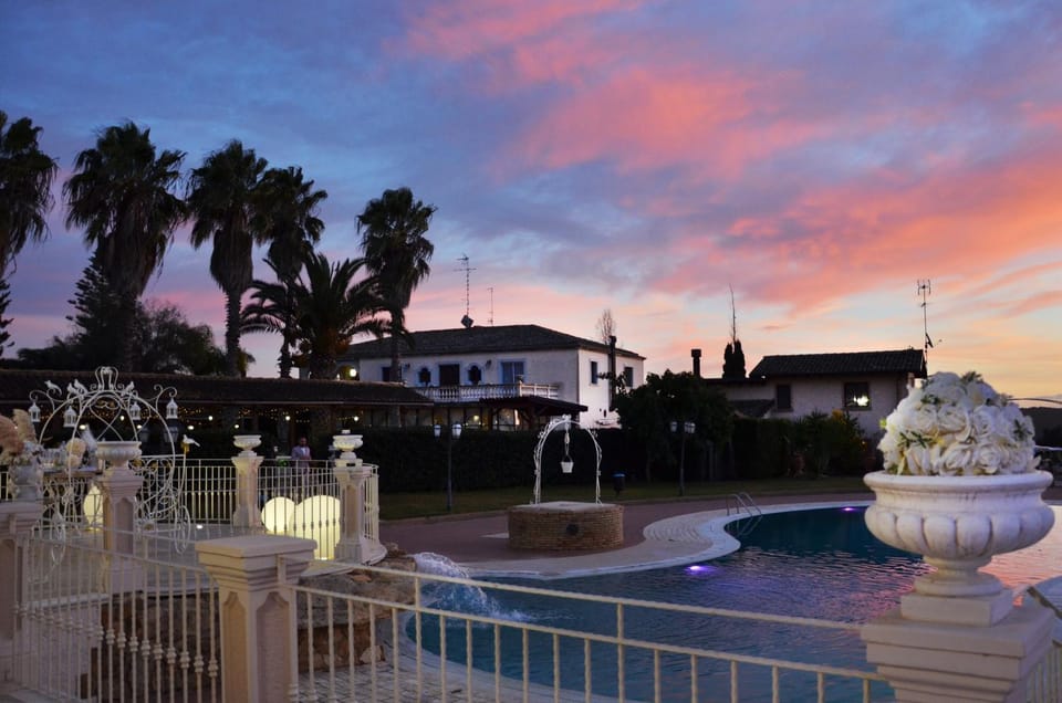 Property building, Garden, Garden view, Garden view, Swimming pool, Sunset