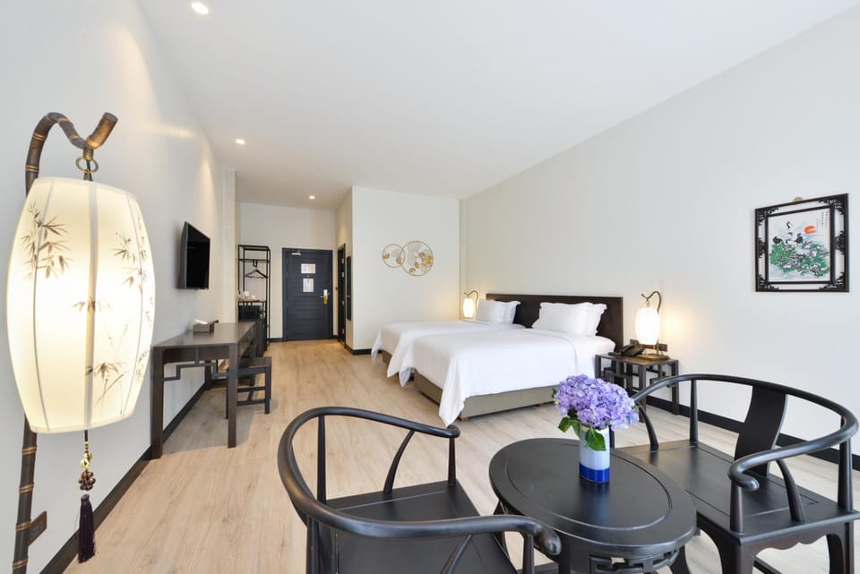 Living room, Photo of the whole room, Bedroom