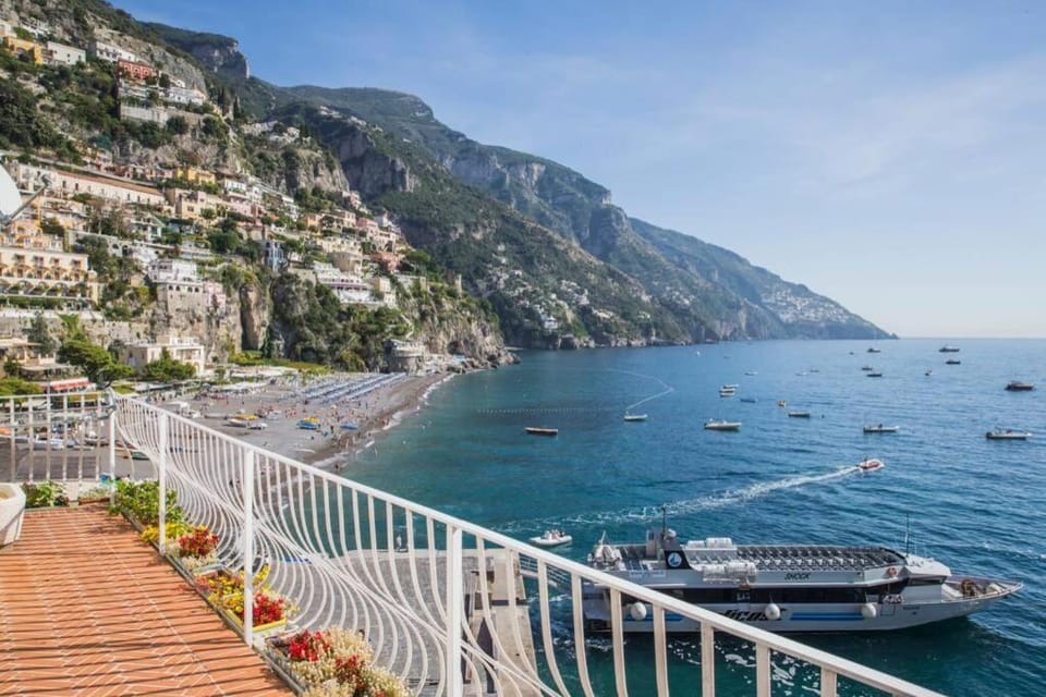 Natural landscape, Balcony/Terrace, Mountain view, Sea view