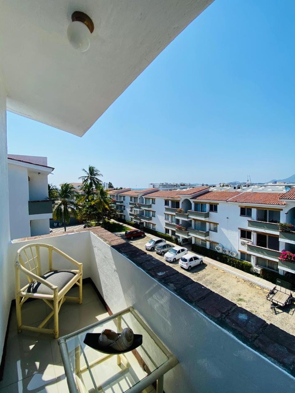 Balcony/Terrace, City view, Street view