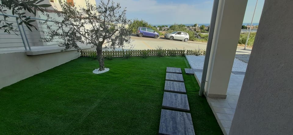 Garden, Garden view
