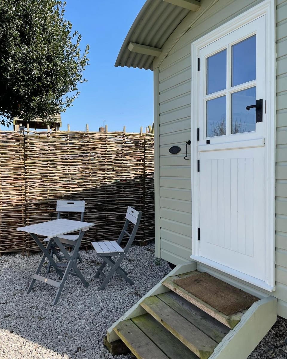 Property building, Seating area